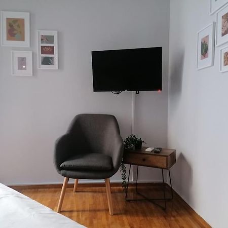 Minimal Studio Varnava Square - Kallimarmaro Area أثينا المظهر الخارجي الصورة