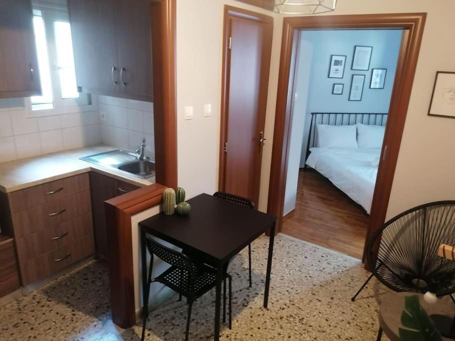 Minimal Studio Varnava Square - Kallimarmaro Area أثينا المظهر الخارجي الصورة